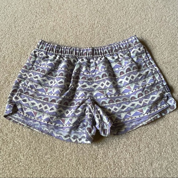 Patagonia Barely Baggie Lavender Floral Geometric Print Shorts. Size Small - Picture 2 of 9